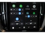 Volvo XC60 T6 Automaat Plug-in hybrid AWD Plus Black Edition | Luchtvering | Head-Up Display | Schuif/Kantel-Panoramadak | Harman Kardon Premium Audio | 21 inch Lichtmetalen Wielen | Volvo Guard Alarm |