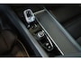 Volvo XC60 T6 Automaat Plug-in hybrid AWD Plus Black Edition | Luchtvering | Head-Up Display | Schuif/Kantel-Panoramadak | Harman Kardon Premium Audio | 21 inch Lichtmetalen Wielen | Volvo Guard Alarm |