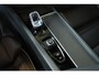 Volvo XC60 T6 Automaat Plug-in hybrid AWD Plus Black Edition | Luchtvering | Head-Up Display | Schuif/Kantel-Panoramadak | Harman Kardon Premium Audio | 21 inch Lichtmetalen Wielen | Volvo Guard Alarm |