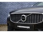 Volvo V90 2.0 T4 Business Sport | Trekhaak | Schuif/kantel Panoramadak | BLIS | Adaptieve cruise control | Pilot assist | Stoel + Stuurverwarming | Leder | Elektrisch verstelbare stoelen |