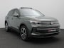 Volkswagen Tiguan 1.5 eHybrid Life Edition 204PK DSG Pano-Schuifdak, Trekhaak, 19" LM Velgen, Navi via apple carplay/android auto, Stoel-stuurverwarming, Keyless, Elektr. Achterklep, Side Assist
