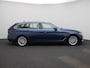 BMW 5-Serie Touring 520e 150kW | PANORAMADAK | ACHTERUITRIJCAMERA 360° | LEDER INTERIEUR | GROOT NAVIGATIE | CLIMATE CONTROL | LED VERLICHTING | TREKHAK WEGKLAPBAAR |