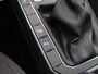 Volkswagen Polo 1.0 TSI R-Line Edition 95PK DSG Pano-Schuifdak, Keyless, Matrix LED-Verlichting, Side Assist, Adaptieve Cruise Control, Achteruitrijcamera, 17" LM Velgen, Navi via Apple Carplay/Android Auto