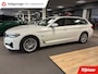 BMW 5-Serie Touring 520e Business Edition Plus / leder /camera / panorama-dak / head-up