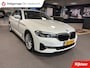 BMW 5-Serie Touring 520e Business Edition Plus / leder /camera / panorama-dak / head-up