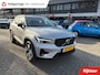 Volvo XC40 1.5 T4 Plug-in hybrid Plus Dark / Panorama-dak / Harman-Kardon / camera / stuur en stoel verwarming