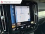 Volvo XC40 1.5 T4 Plug-in hybrid Plus Dark / Panorama-dak / Harman-Kardon / camera / stuur en stoel verwarming