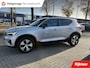 Volvo XC40 1.5 T4 Plug-in hybrid Plus Dark / Panorama-dak / Harman-Kardon / camera / stuur en stoel verwarming