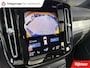 Volvo XC40 1.5 T4 Plug-in hybrid Plus Dark / Panorama-dak / Harman-Kardon / camera / stuur en stoel verwarming