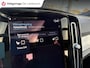 Volvo XC40 1.5 T4 Plug-in hybrid Plus Dark / Panorama-dak / Harman-Kardon / camera / stuur en stoel verwarming