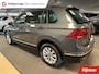 Volkswagen Tiguan 1.4 TSI eHybrid comfort Business / navi / camera / carplay / boeken