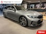 BMW 3-Serie Touring 330e xDrive M-pakket facelift / Panorama-dak / head-up / 360 camera / Harman-Kardon
