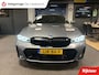 BMW 3-Serie Touring 330e xDrive M-pakket facelift / Panorama-dak / head-up / 360 camera / Harman-Kardon