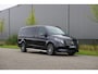 Mercedes-Benz Vito 119 CDI Lang DC Comfort 4X4 | 190PK | Face lift Uitvoering 2024 |5 persoons |Trekhaak |Adaptive cruise |Multibeam LED |Carplay en Android auto |Rondom Camera s| Standkachel | Leren bekleding | Clima | 2 schuifdeuren | 2 achterdeuren | VOL VOL VOL OPTIES