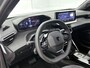 Peugeot 2008 1.2 Hybrid Allure 145pk Automaat | 8 JAAR GARANTIE | Trekhaak | Navigatie | Camera Voor + Achter | Adaptieve Cruise Control | LED | Dodehoekdetectie | Keyless Entry/Start | 17"LMV |