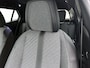 Peugeot 2008 1.2 Hybrid Allure 145pk Automaat | 8 JAAR GARANTIE | Trekhaak | Navigatie | Camera Voor + Achter | Adaptieve Cruise Control | LED | Dodehoekdetectie | Keyless Entry/Start | 17"LMV |