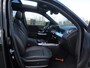 Mercedes-Benz GLB 200 Business Solution AMG 7 persoons | Panoramadak | Trekhaak | Burmester | Sfeerverlichting | Camera |