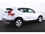 Volvo XC40 T2 Business Pro - IntelliSafe Assist & Surround - Parkeercamera achter - Verwarmde voorstoelen & stuur - Lederen bekleding - Parkeersensoren voor & achter - Drive-Mode Settings - 18' LMV
