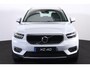 Volvo XC40 T2 Business Pro - IntelliSafe Assist & Surround - Parkeercamera achter - Verwarmde voorstoelen & stuur - Lederen bekleding - Parkeersensoren voor & achter - Drive-Mode Settings - 18' LMV