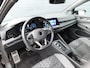 Volkswagen Golf Variant 1.5 eTSI 150pk DSG-7 R-Line Business RIJKLAAR IQ LED ELEKTR TREKHAAK HARMAN KARDON WINTERPAKET BLINDSPOT PARK ASSIST