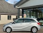 Mercedes-Benz B-klasse 180 Ambition Aut. 1e Eig! Xenon Trekhaak NAP NL-Auto Dealeronderhouden!