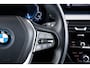 BMW 5-Serie Touring 530e xDrive Trekhaak - Panoramadak - Driving Assistant Professional - Head up - High Beam Assistant - Sportstoelen - Elektrisch verwarmbare/verstelbare stoelen - Comfort Access - Parking Assistant -