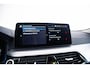 BMW 5-Serie Touring 530e xDrive Trekhaak - Panoramadak - Driving Assistant Professional - Head up - High Beam Assistant - Sportstoelen - Elektrisch verwarmbare/verstelbare stoelen - Comfort Access - Parking Assistant -