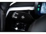 BMW 5-Serie Touring 530e xDrive Trekhaak - Panoramadak - Driving Assistant Professional - Head up - High Beam Assistant - Sportstoelen - Elektrisch verwarmbare/verstelbare stoelen - Comfort Access - Parking Assistant -
