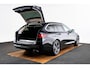 BMW 5-Serie Touring 530e xDrive Trekhaak - Panoramadak - Driving Assistant Professional - Head up - High Beam Assistant - Sportstoelen - Elektrisch verwarmbare/verstelbare stoelen - Comfort Access - Parking Assistant -