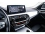 BMW 5-Serie Touring 530e xDrive Trekhaak - Panoramadak - Driving Assistant Professional - Head up - High Beam Assistant - Sportstoelen - Elektrisch verwarmbare/verstelbare stoelen - Comfort Access - Parking Assistant -