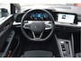 Volkswagen Golf 1.0 eTSI Business Virtual cockpit, Adaptive cruise, Stuur/Stoelverwarming, Carplay, PDC, DAB, ergoActive