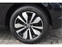 Volkswagen Golf 1.0 eTSI Business Virtual cockpit, Adaptive cruise, Stuur/Stoelverwarming, Carplay, PDC, DAB, ergoActive