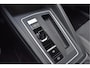 Volkswagen Golf 1.0 eTSI Business Virtual cockpit, Adaptive cruise, Stuur/Stoelverwarming, Carplay, PDC, DAB, ergoActive