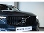 Volvo XC60 T6 Plug-in hybrid AWD Plus Dark | Adaptive cruise control | 360° parkeercamera | BLIS | Wegklapbare trekhaak | Panoramadak | Stoel en stuurwielverwarming | Lederen bekleding | Google infotainment | Parkeersensoren voor + achter