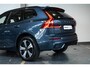Volvo XC60 T6 Plug-in hybrid AWD Plus Dark | Adaptive cruise control | 360° parkeercamera | BLIS | Wegklapbare trekhaak | Panoramadak | Stoel en stuurwielverwarming | Lederen bekleding | Google infotainment | Parkeersensoren voor + achter