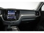 Volvo XC60 T6 Plug-in hybrid AWD Plus Dark | Adaptive cruise control | 360° parkeercamera | BLIS | Wegklapbare trekhaak | Panoramadak | Stoel en stuurwielverwarming | Lederen bekleding | Google infotainment | Parkeersensoren voor + achter