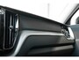 Volvo XC60 T6 Plug-in hybrid AWD Plus Dark | Adaptive cruise control | 360° parkeercamera | BLIS | Wegklapbare trekhaak | Panoramadak | Stoel en stuurwielverwarming | Lederen bekleding | Google infotainment | Parkeersensoren voor + achter