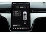 Volvo EX90 Twin Motor Performance Ultra 7p. 111 kWh | Panoramadak | Semi elektrische trekhaak | Luchtvering | Voorstoelen verwarmbaar met massagefunctie | Verwarmbaar stuurwiel | Verwarmbare achterbank | Adaptieve Cruise Control | Alarmklasse 3 | Visual Park Assist |