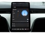 Volvo EX90 Twin Motor Performance Ultra 7p. 111 kWh | Panoramadak | Semi elektrische trekhaak | Luchtvering | Voorstoelen verwarmbaar met massagefunctie | Verwarmbaar stuurwiel | Verwarmbare achterbank | Adaptieve Cruise Control | Alarmklasse 3 | Visual Park Assist |
