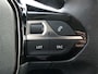 Peugeot e-208 EV Allure Pack 50 kWh | 360 CAMERA | STOELVERWARMING | PARKEERSENSOREN | APPLE CARPLAY / ANDRIOD AUTO | LMV 16" |