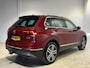 Volkswagen Tiguan 2.0 TSI 4Motion Highline | Navigatie/Android/Apple Carplay | LM Velgen 19" | Voorstoelen Verwarmd | Cruise Control Adaptief | Lederen Bekleding | Elektrisch Panoramaschuifdak |