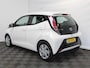 Toyota Aygo 1.0 VVT-i x-fun AIRCO | CAMERA | STB | LED | ELRM/SP | CV