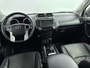 Toyota Land Cruiser 2.8 D-4D-F Challenger Window Van- Leder - Trekhaak - parkeersensoren - 3.500kg trekgewicht