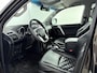 Toyota Land Cruiser 2.8 D-4D-F Challenger Window Van- Leder - Trekhaak - parkeersensoren - 3.500kg trekgewicht