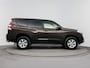 Toyota Land Cruiser 2.8 D-4D-F Challenger Window Van- Leder - Trekhaak - parkeersensoren - 3.500kg trekgewicht