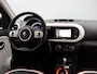 Renault Twingo Z.E. R80 Série Limitée Vibes | Dealer onderhouden | Achteruitrijcamera | Stoelverwarming | Climate control | Navigatie | Lichtmetalen velgen |