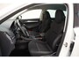 Skoda Karoq 1.5 TSI ACT 150pk Business Ed. Aut. [ Navi Clima Stoelverwarmin Trekhaak ]