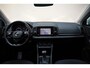 Skoda Karoq 1.5 TSI ACT 150pk Business Ed. Aut. [ Navi Clima Stoelverwarmin Trekhaak ]