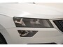 Skoda Karoq 1.5 TSI ACT 150pk Business Ed. Aut. [ Navi Clima Stoelverwarmin Trekhaak ]