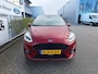 Ford Fiesta 1.0 EcoBoost ST-Line | Navi | Adaptive Cruise Control | Panoramadak | Verwarmbare Voorruit/Voorstoelen/Stuurwiel | 17" LMV | All Weather |